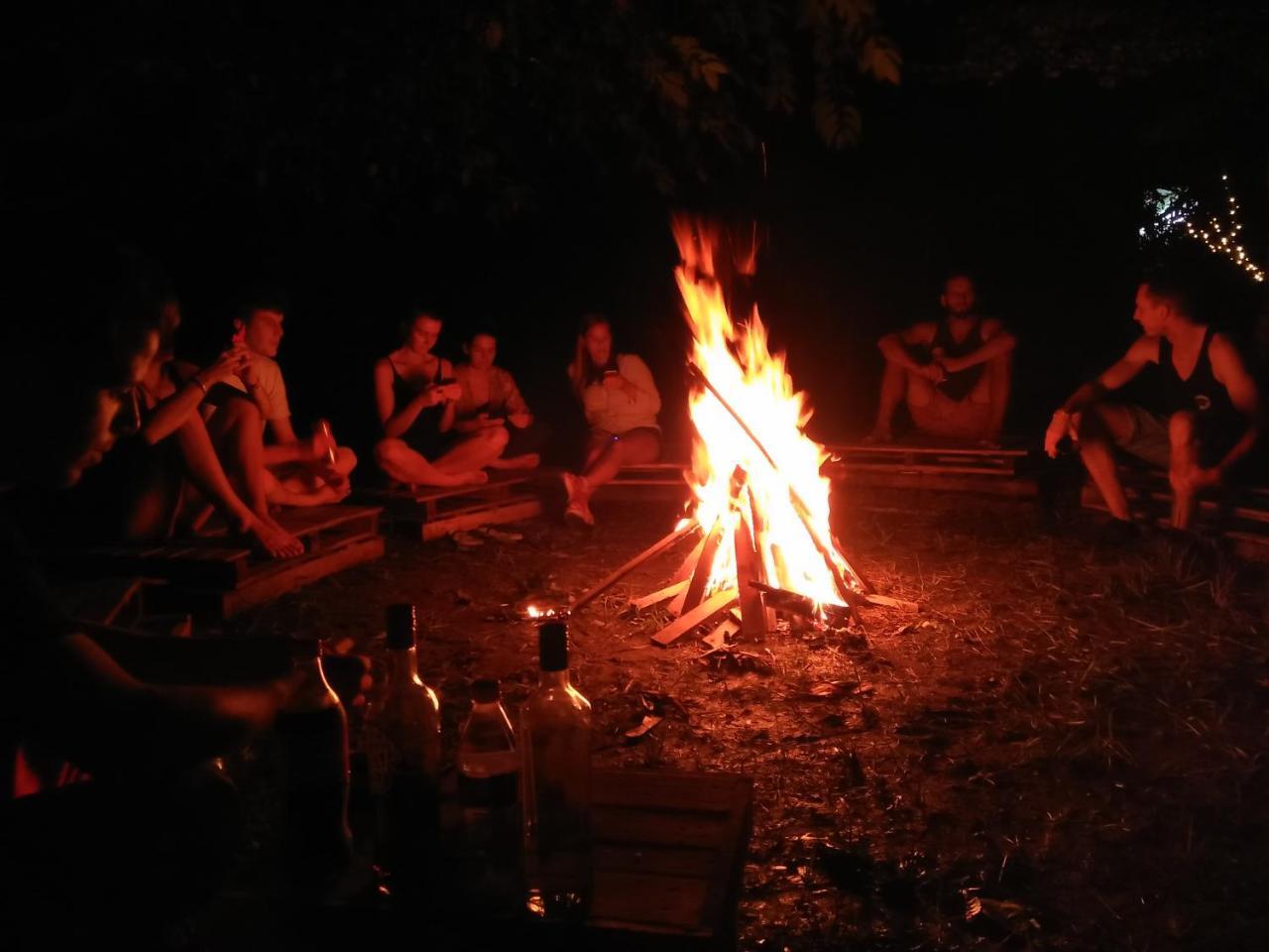 One More Night Hostel Sigiriya Exterior foto